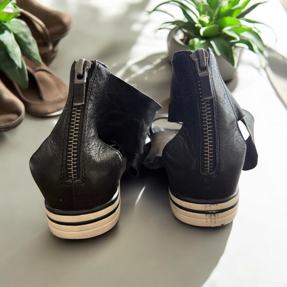 Eileen Fisher Sport Wide Strap Tumbled Soft Leather Sneaker Sandal Womens 6 - Picture 6 of 11